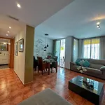 Apartment Sira House By Hello Homes *