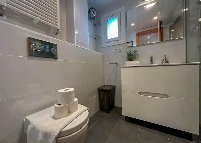 Sira House By Hello Homes *